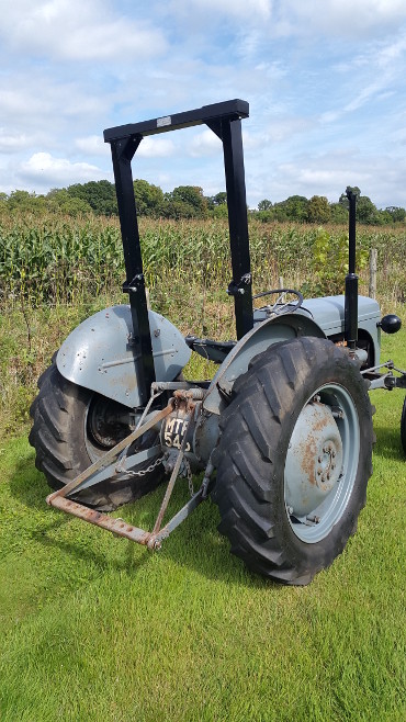 Tractor with ROPS